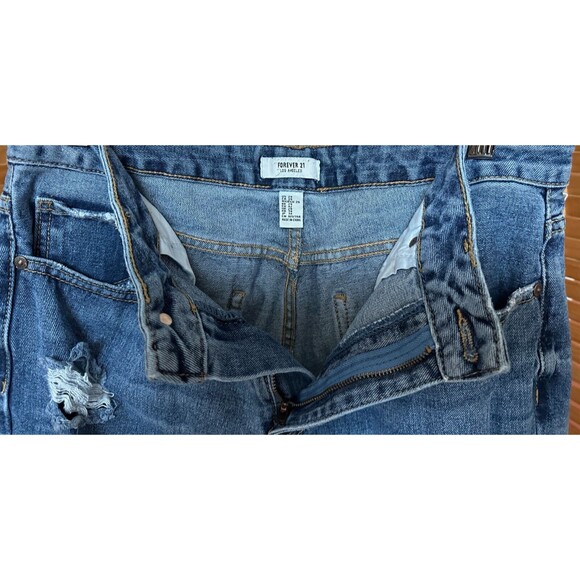 Forever 21 Women's Los Angeles Destroyed Ripped Straight Jeans Size 32 - Picture 3 of 5